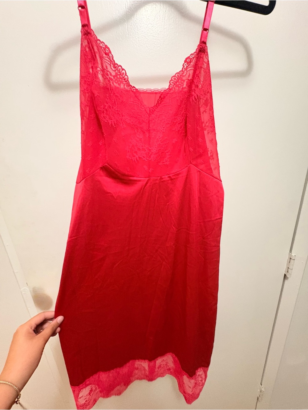 Vanity Fair Scarlet Lace-Trim Slip Chemise - Picture 2 of 11